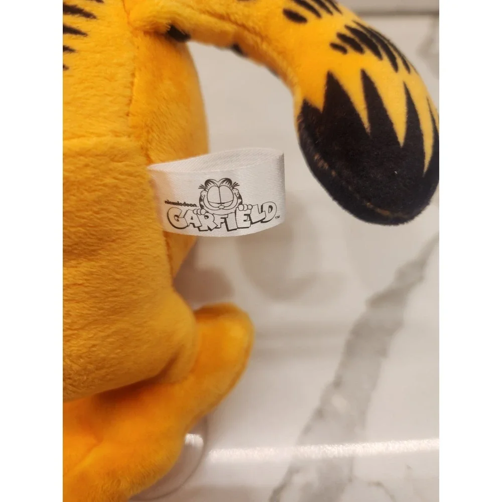 Kidrobot Garfield Cat 8